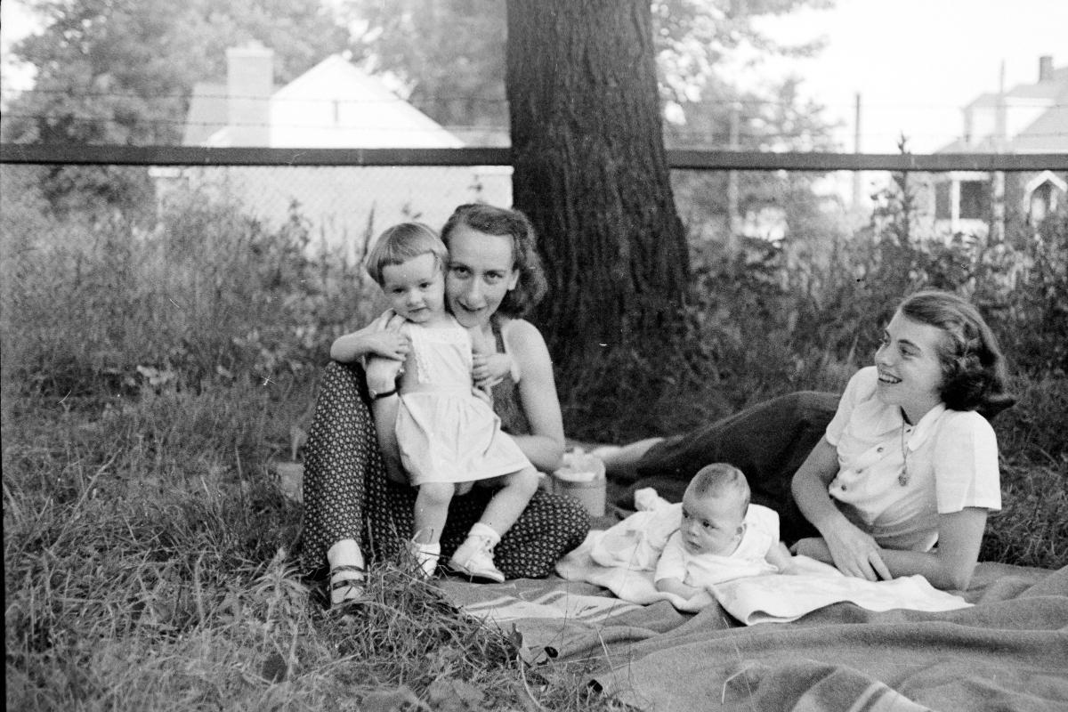 Eva Eva Peter Miette